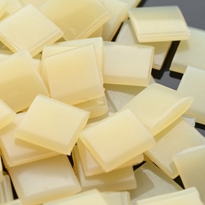 شراء الأصفر الغراء الساخن القوة الصناعية 7085-85-0 لاصق المطاط تذوب الساخنة online manufacture